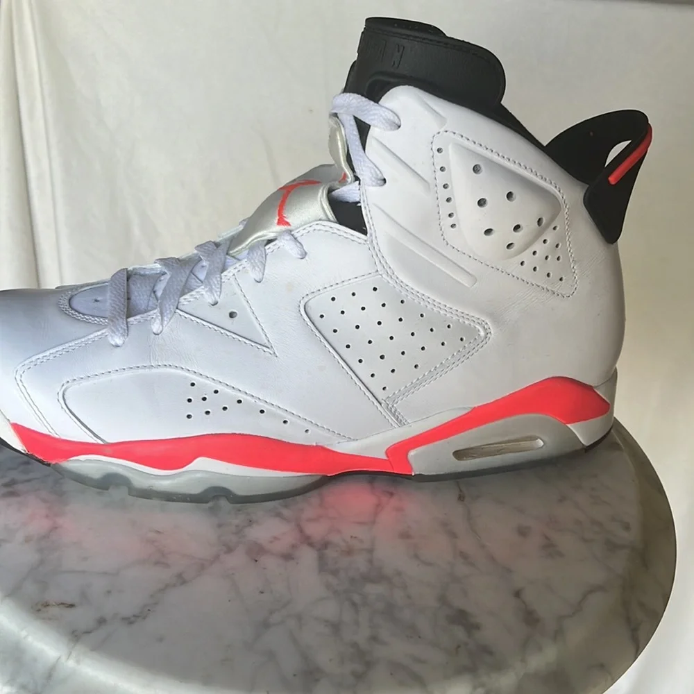 Jordan Retro 6 - Picture 3 of 12